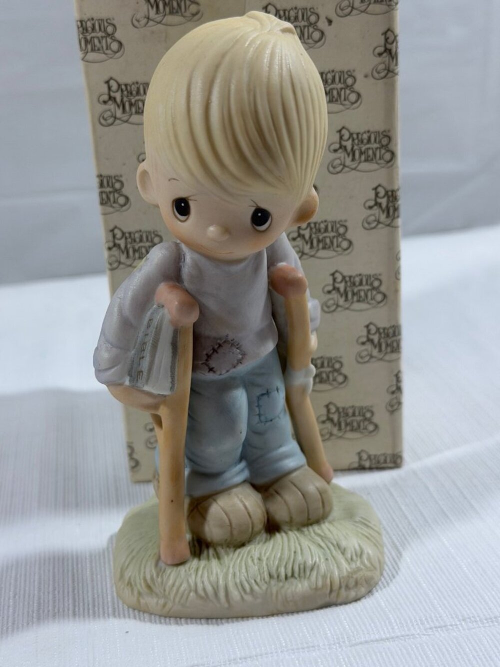 Precious Moments The Watches Over Us All E-3105 Boy w Bible Crutches w/ Box